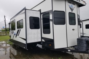 Used 2022 Forest River SIERRA 401FLX Destination Used 2022 Forest River SIERRA 401FLX Destination