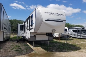 New 2026 Forest River Wildwood Heritage Glen 376FAM Fifth Wheel